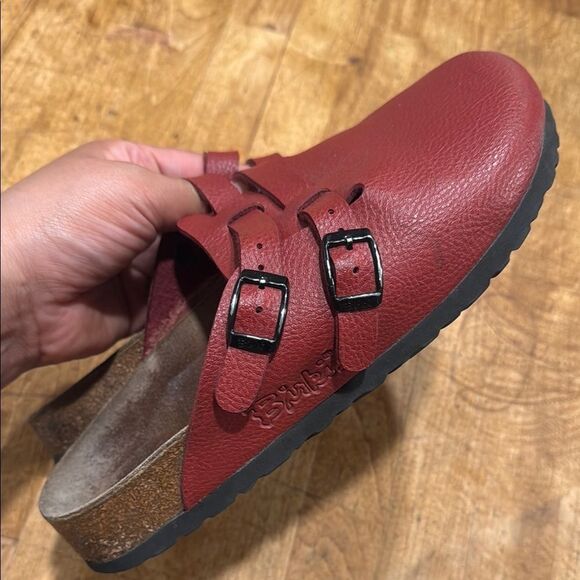 Birkenstock Red Leather Clogs with Buckles - Picture 5 of 6